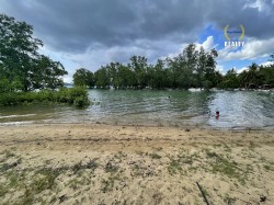 rp_images/1953162.jpg